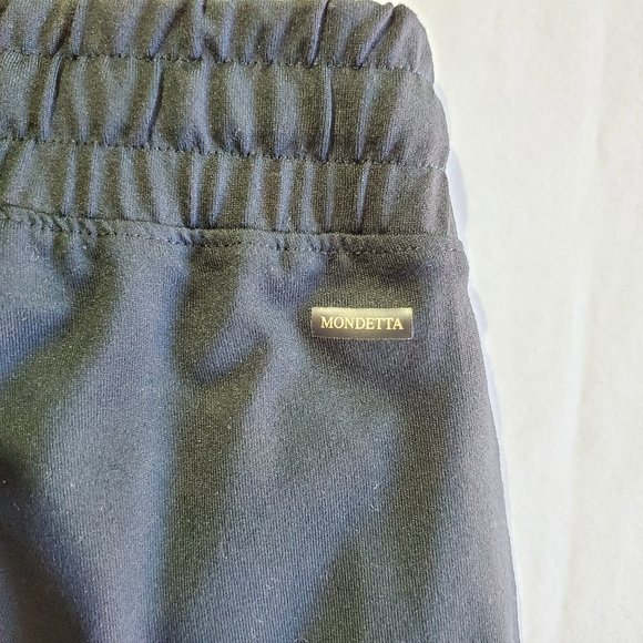 MONDETTA Ladies Active Bermuda Black Short, Size XS - Picture 7 of 15